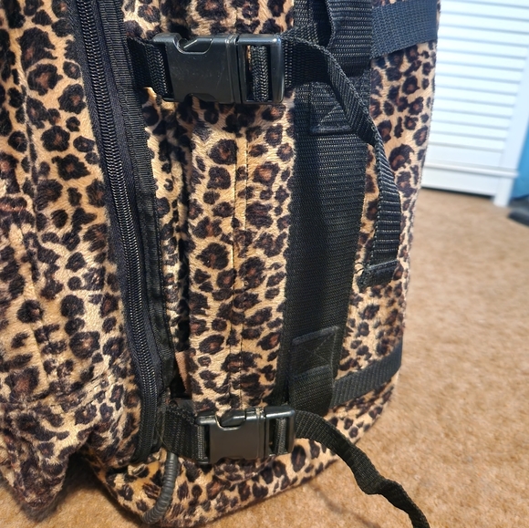 Leopard print Expandable Rolling Travel bags - Picture 7 of 13